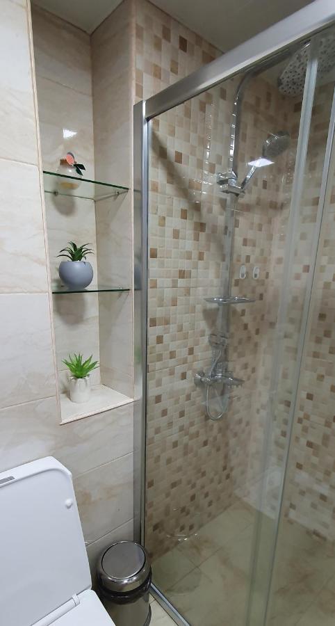 Bookinist Apartment Kutaisi Exterior foto