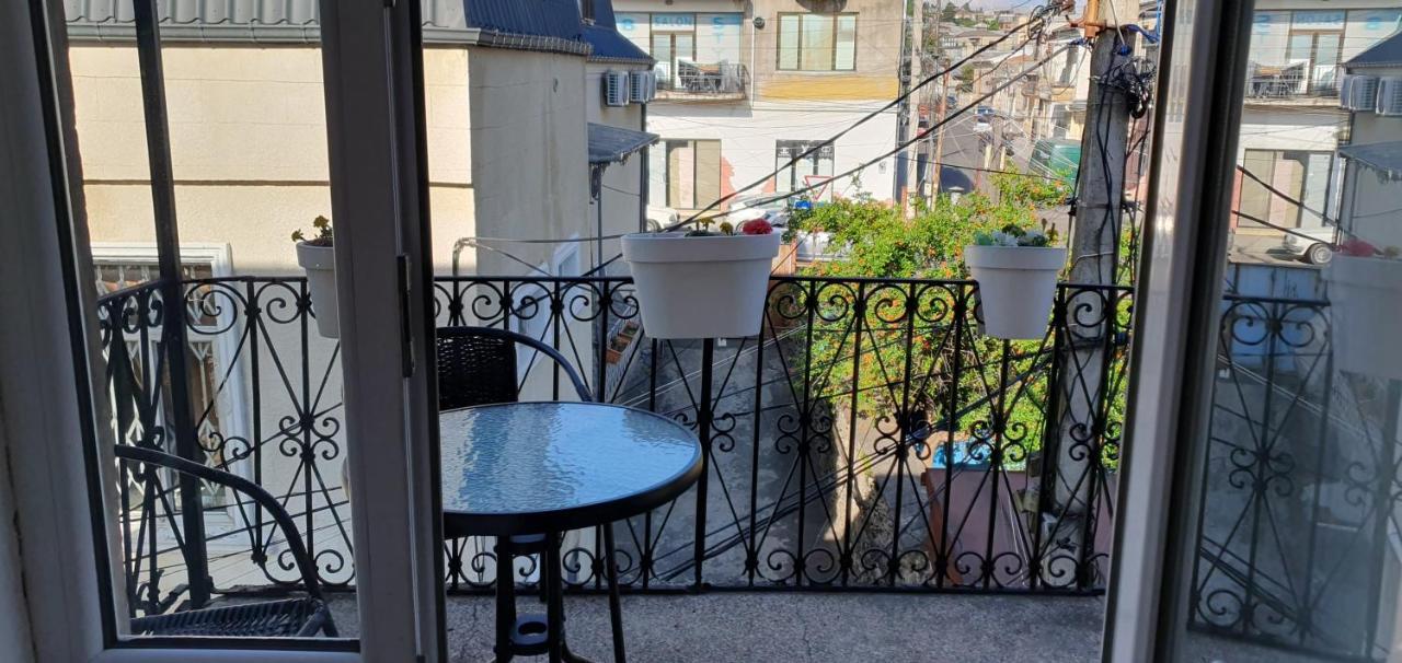 Bookinist Apartment Kutaisi Exterior foto